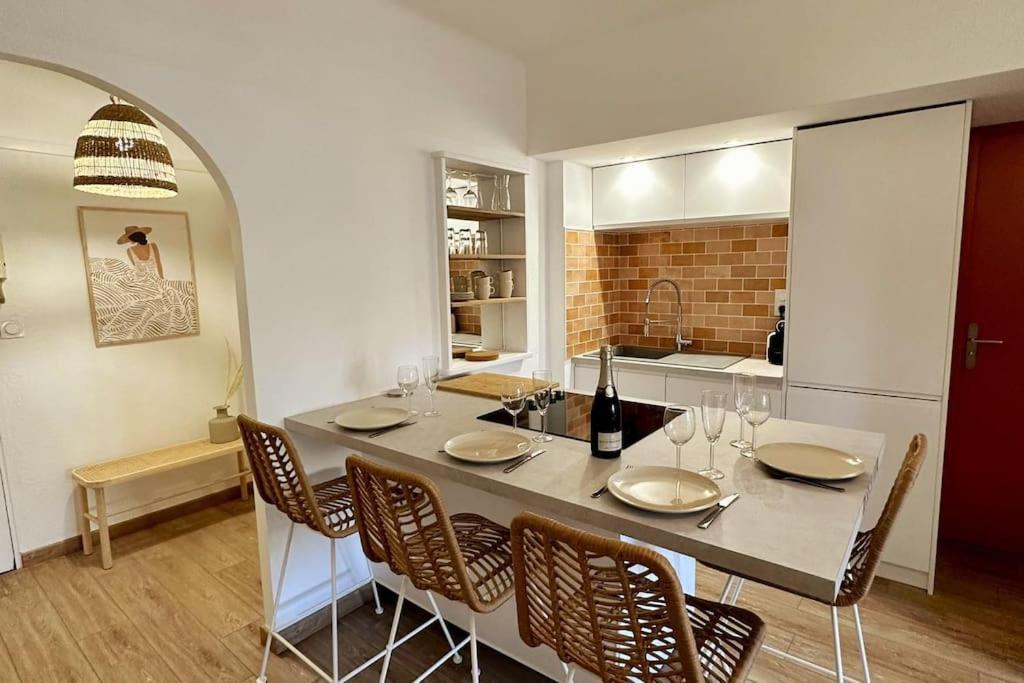 Chez Joan, Apt De Standing, 4 Prs, A 300M Des Plages Антиб Экстерьер фото